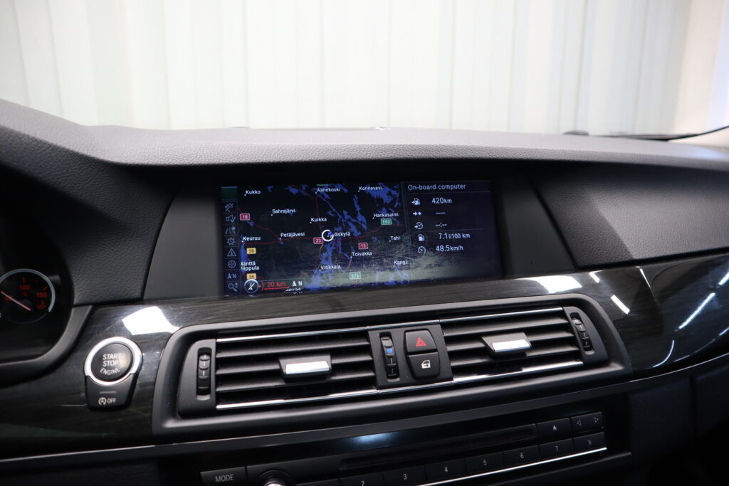 BMW 525, image 12