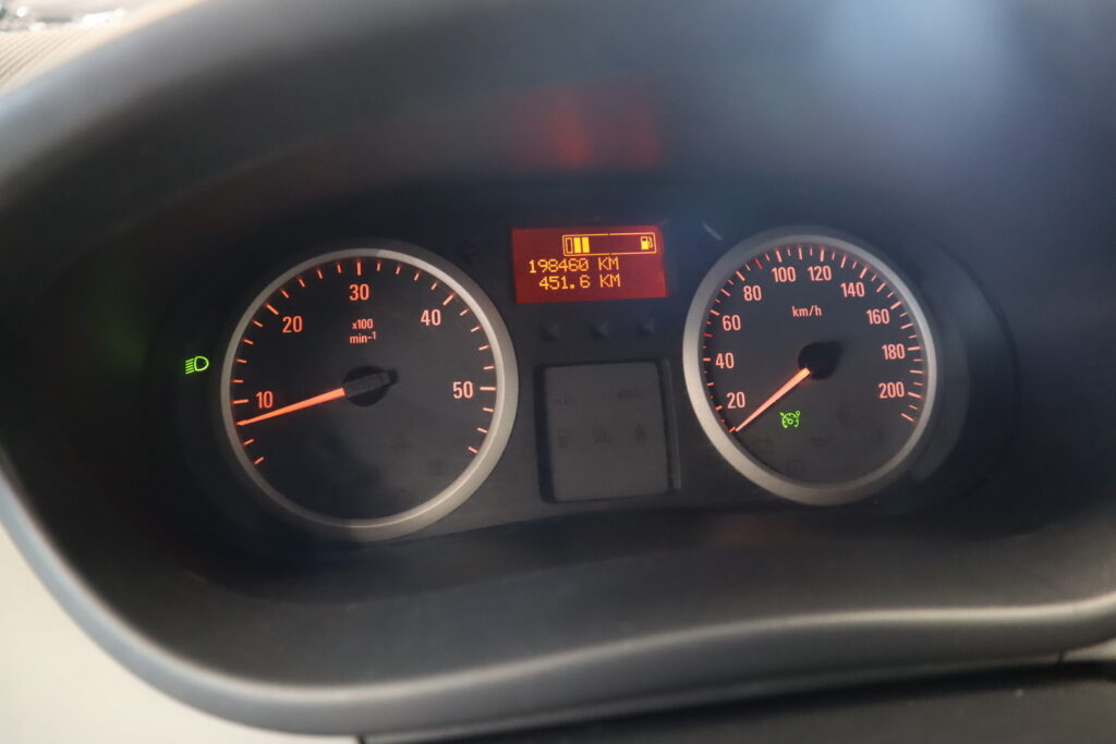 Opel Vivaro, image 10