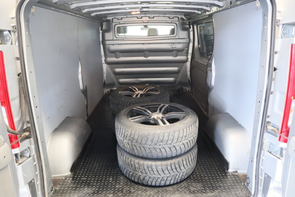 Opel Vivaro, image 19