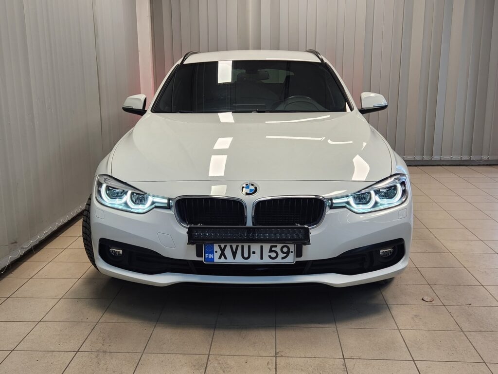 BMW 320, image 3