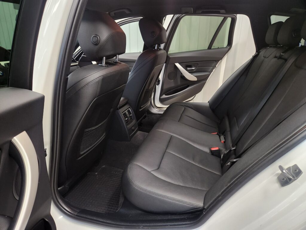 BMW 320, image 7