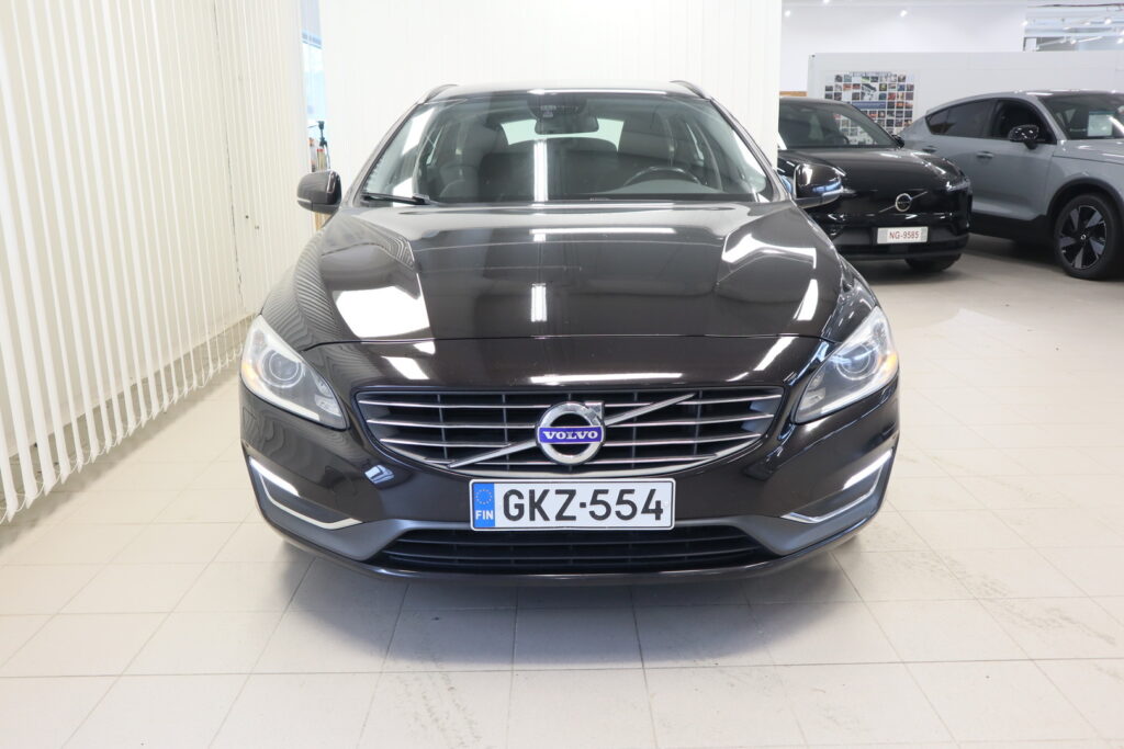 Volvo V60, image 2