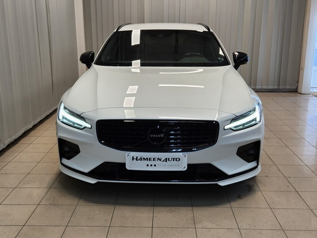 Volvo V60, image 2