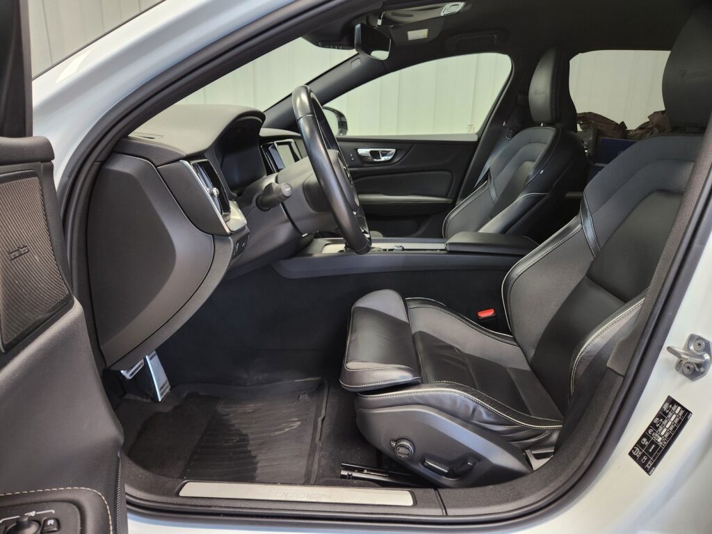 Volvo V60, image 8