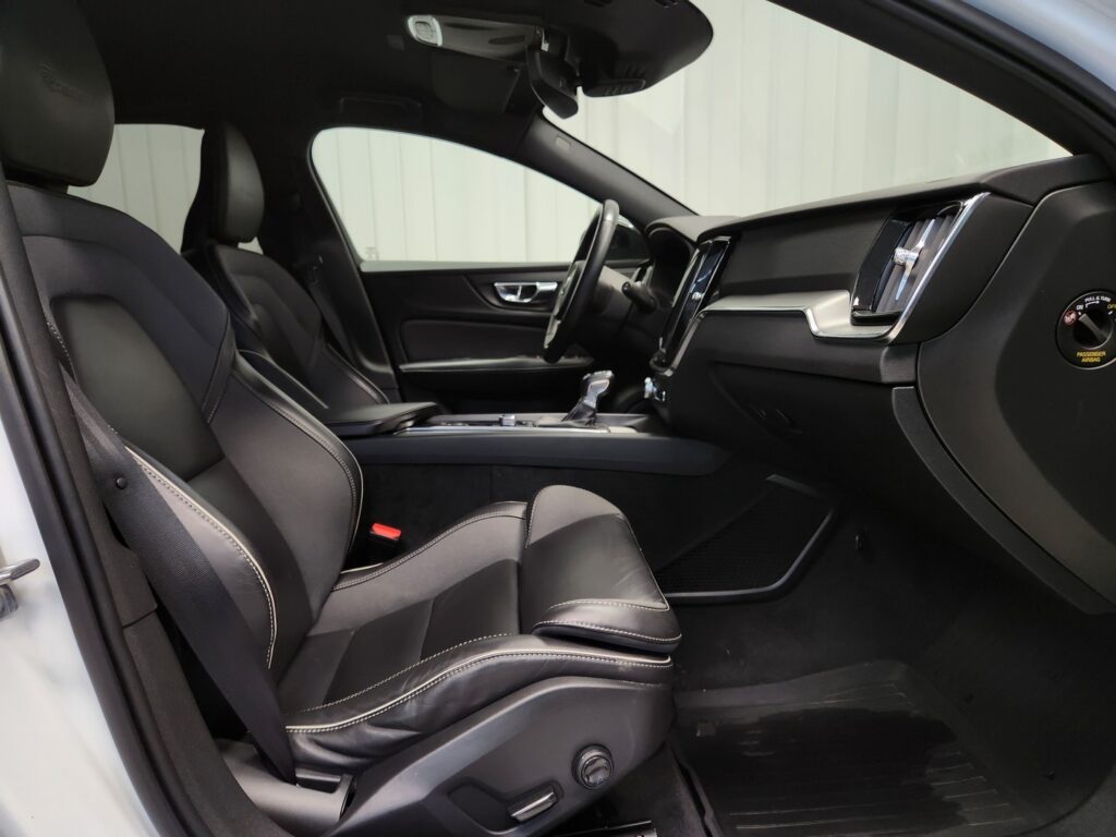 Volvo V60, image 9