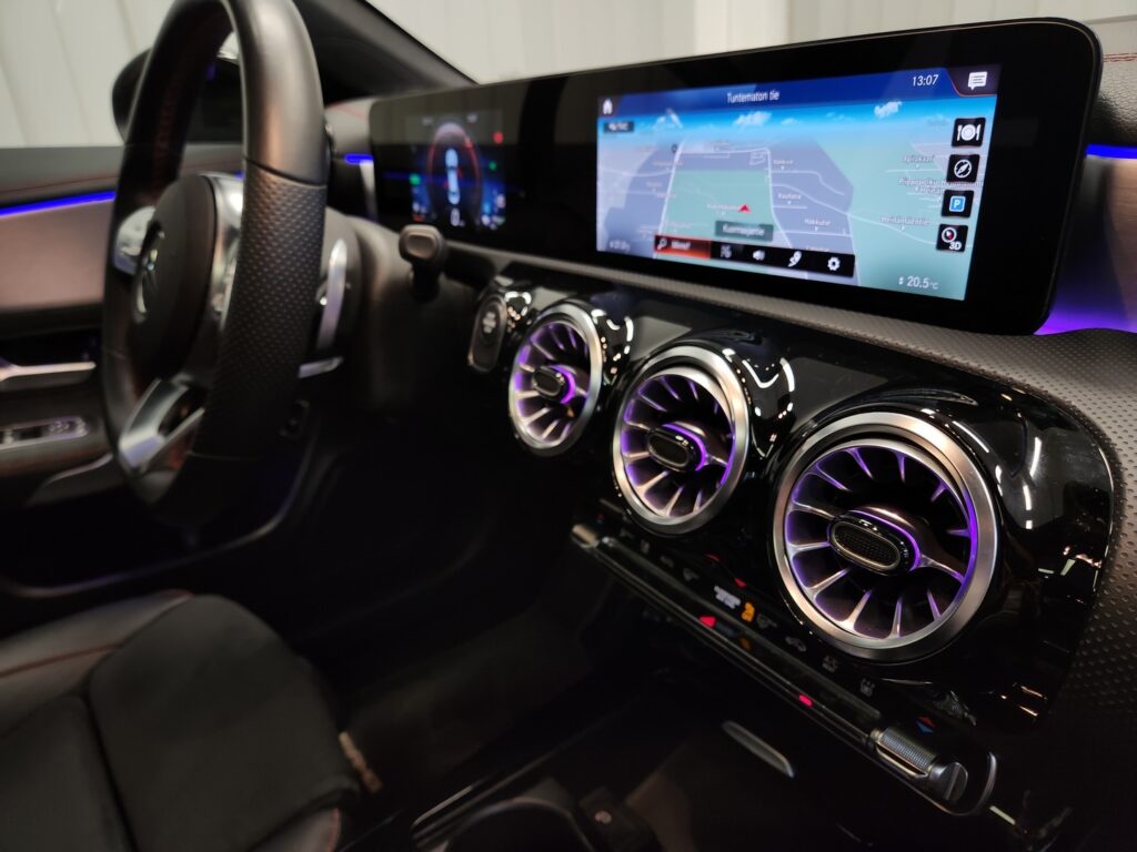 Mercedes-Benz CLA, image 9