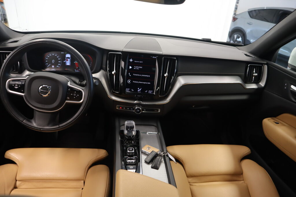 Volvo XC60, image 7