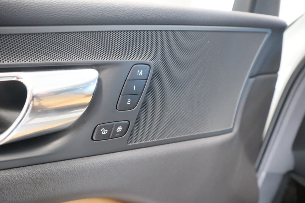 Volvo XC60, image 9