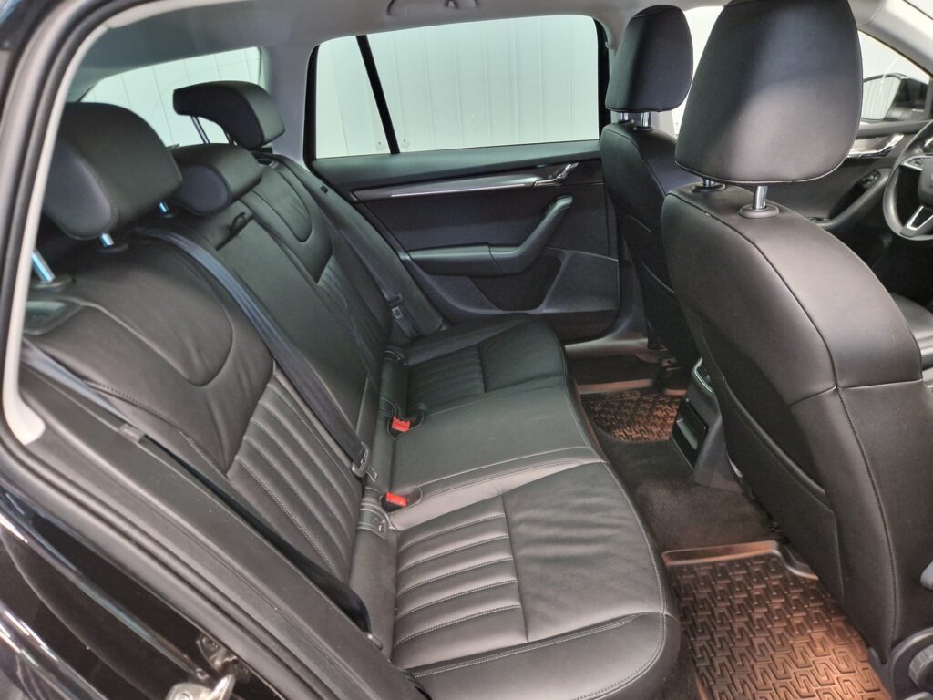 Skoda Octavia, image 13
