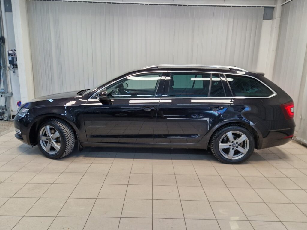 Skoda Octavia, image 4