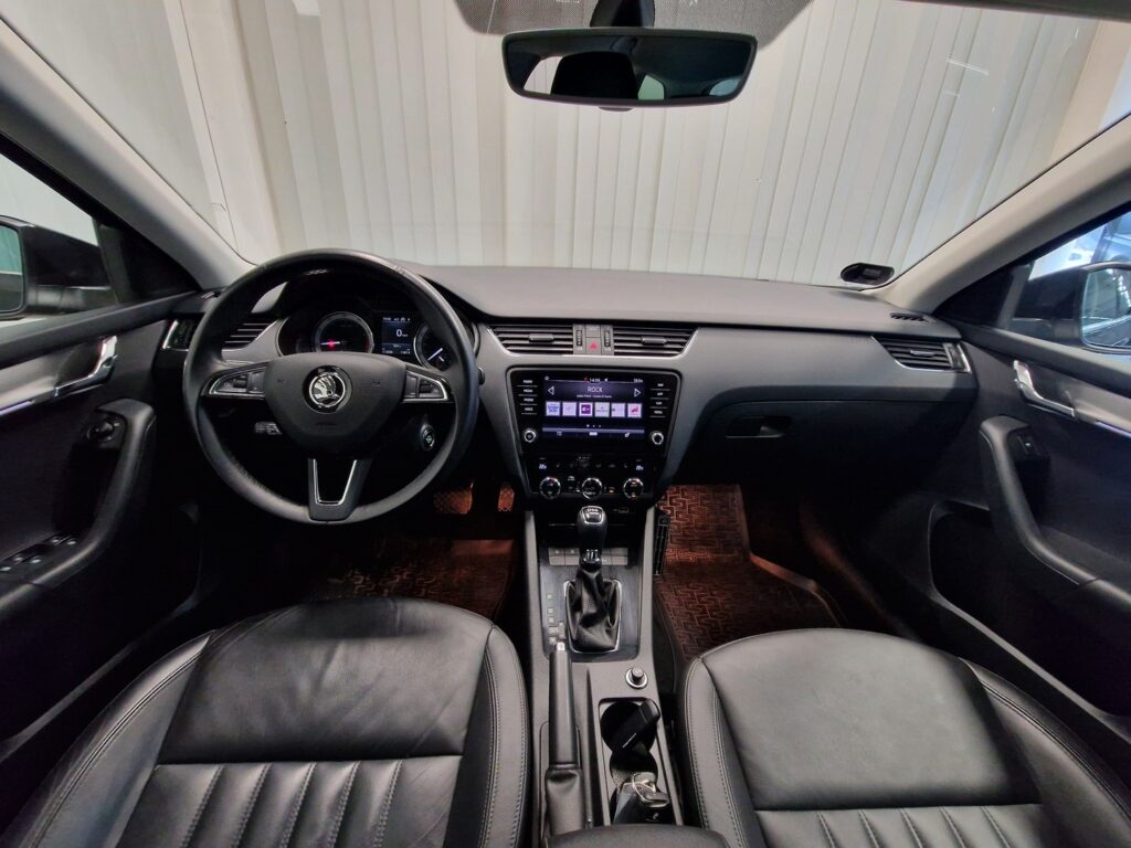 Skoda Octavia, image 7