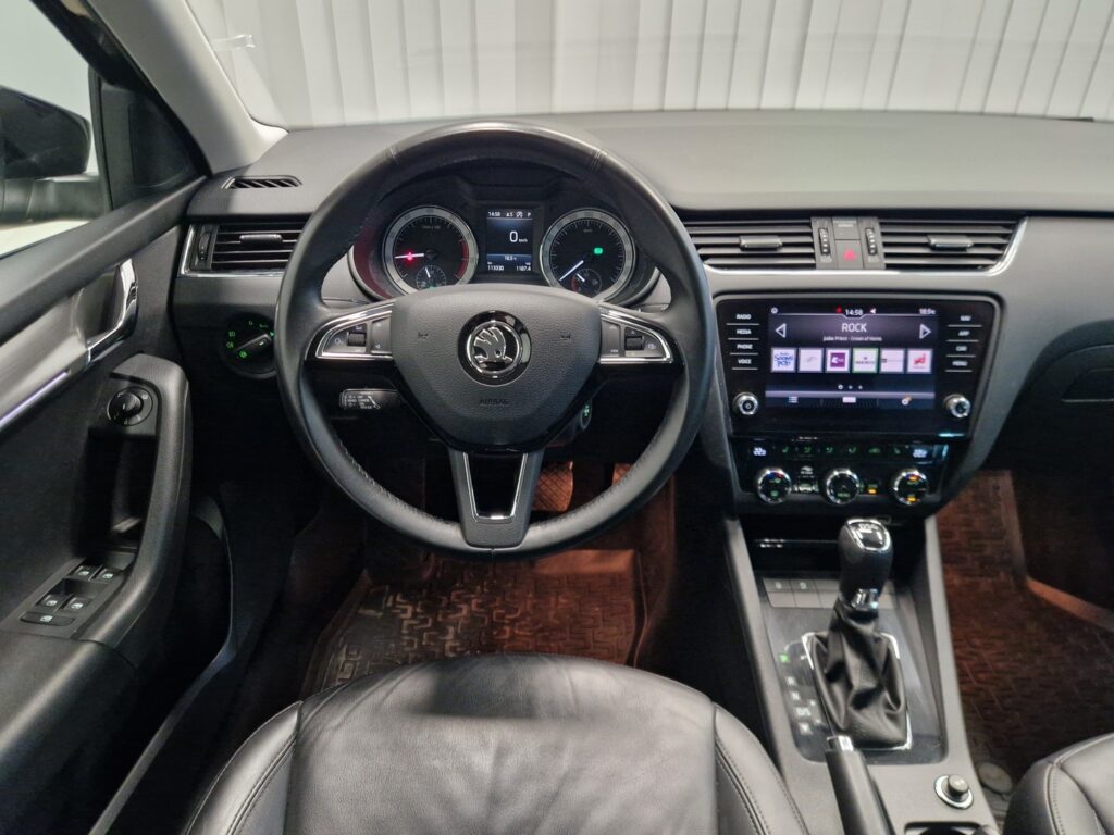 Skoda Octavia, image 8