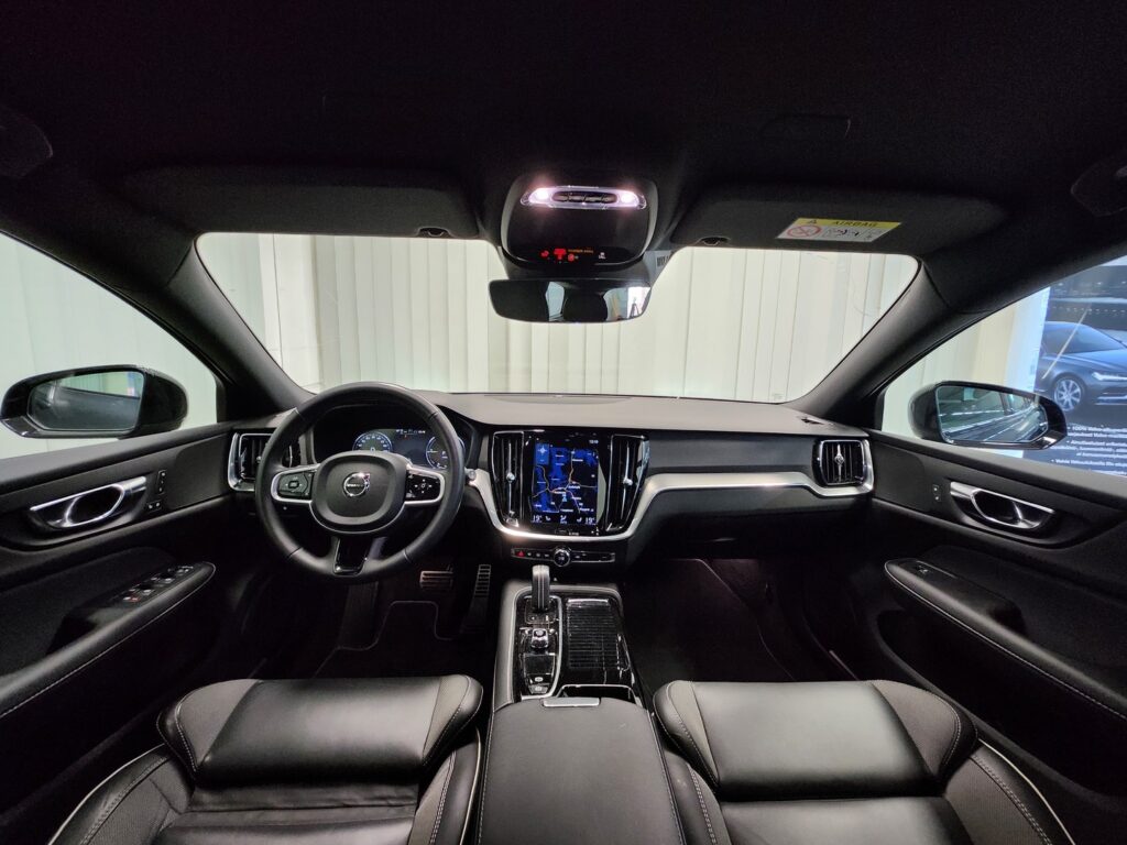 Volvo V60, image 10