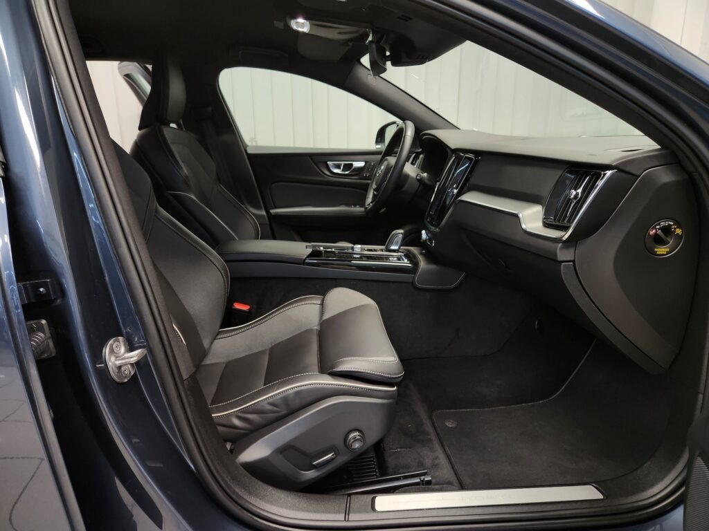 Volvo V60, image 9