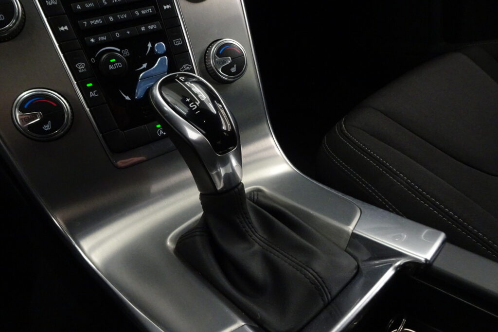 Volvo S60, image 10