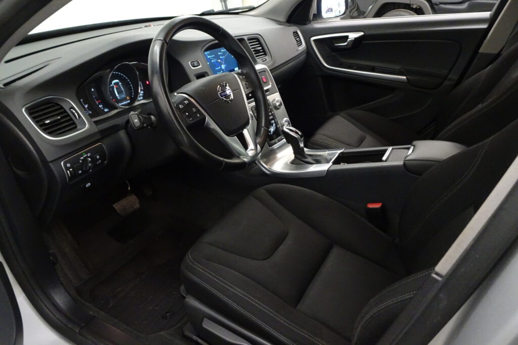 Volvo S60, image 12