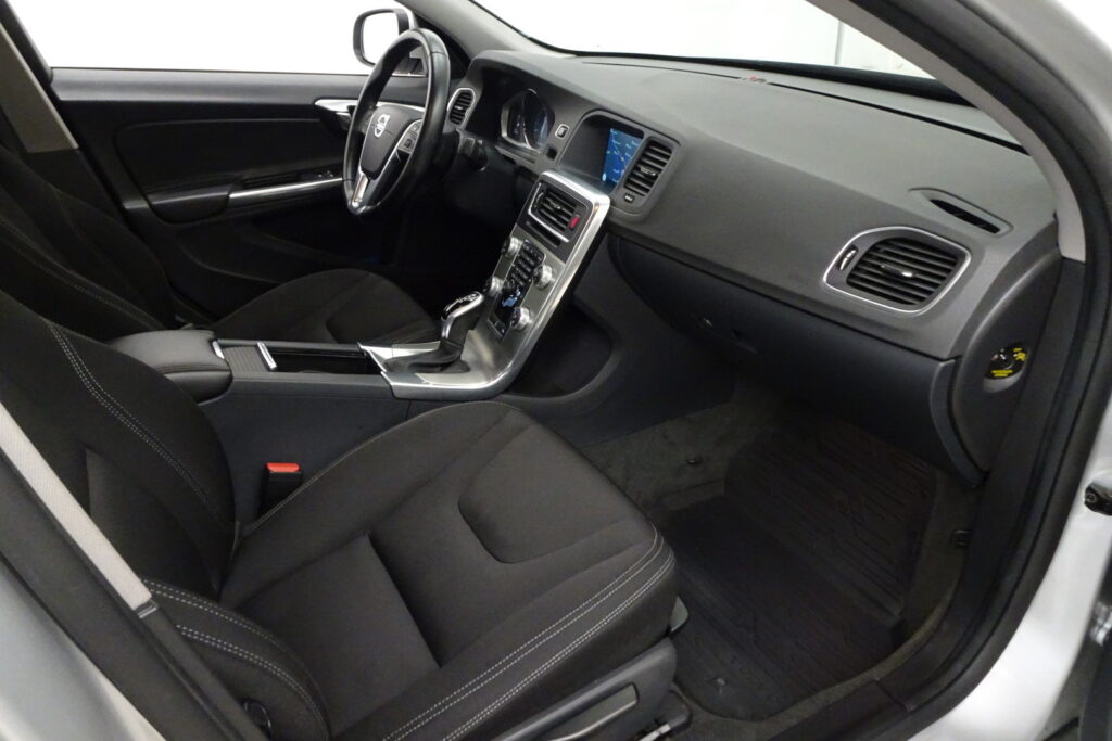 Volvo S60, image 13
