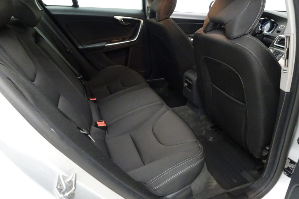 Volvo S60, image 14