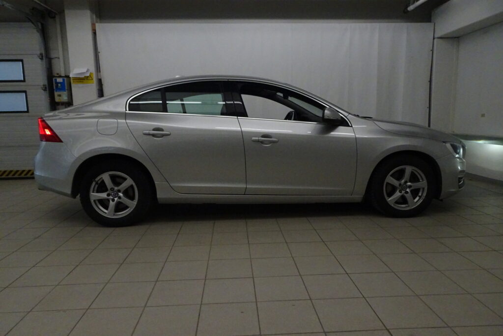 Volvo S60, image 3