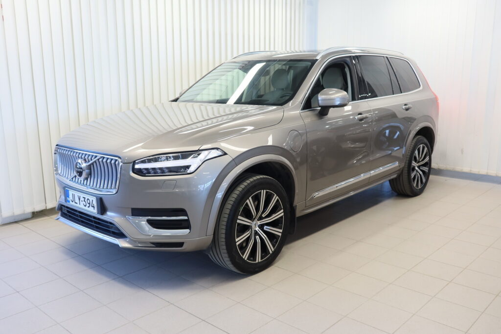 Volvo XC90, image 1