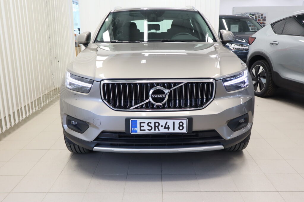 Volvo XC40, image 2
