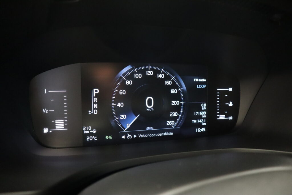 VOLVO V60, image 12