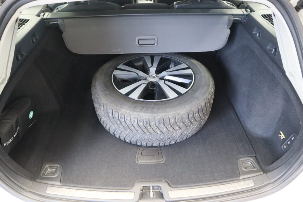 VOLVO V60, image 19