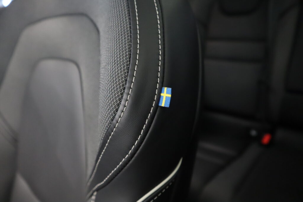 Volvo V60, image 19