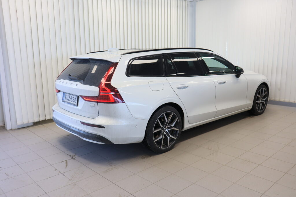 Volvo V60, image 4