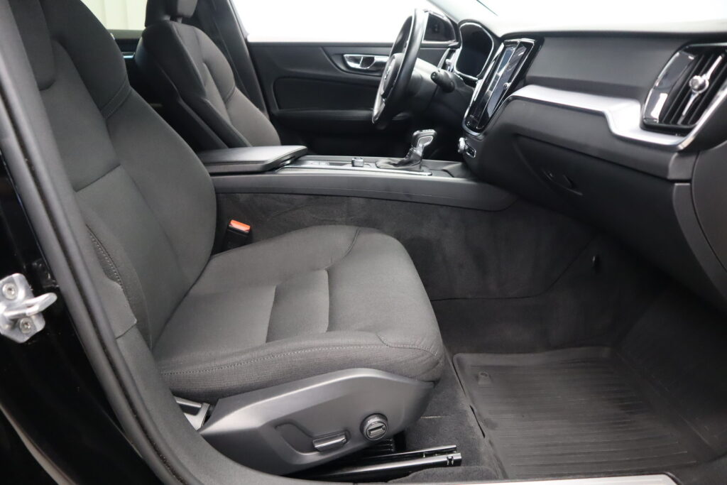 Volvo V60, image 10
