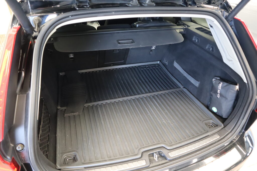 Volvo V60, image 11