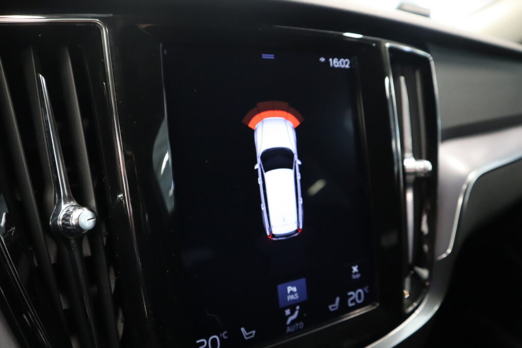 Volvo V60, image 15