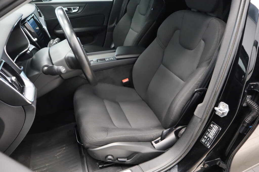 Volvo V60, image 8