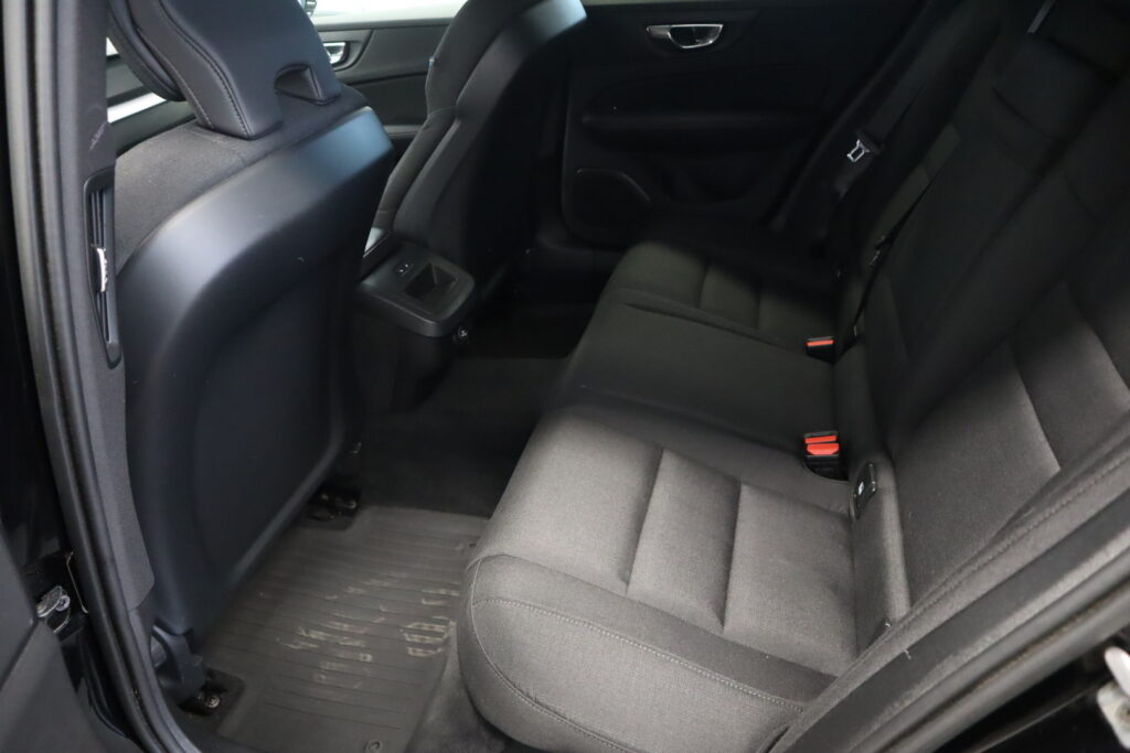 Volvo V60, image 9