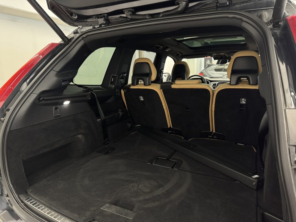 Volvo XC90, image 11