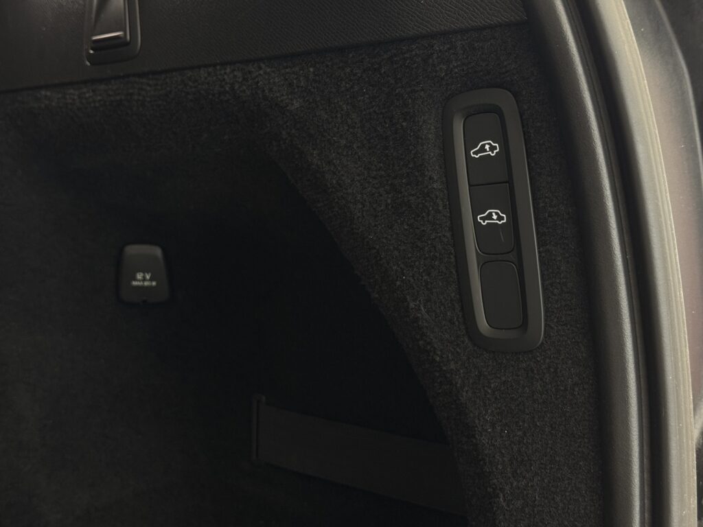 Volvo XC90, image 29