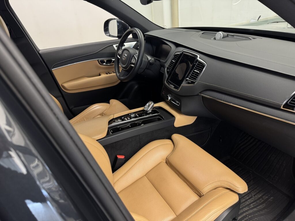 Volvo XC90, image 8