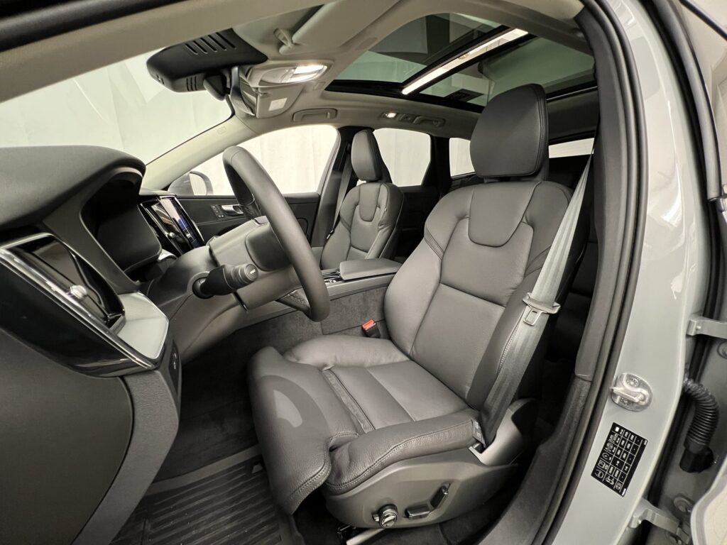 VOLVO XC60, image 8