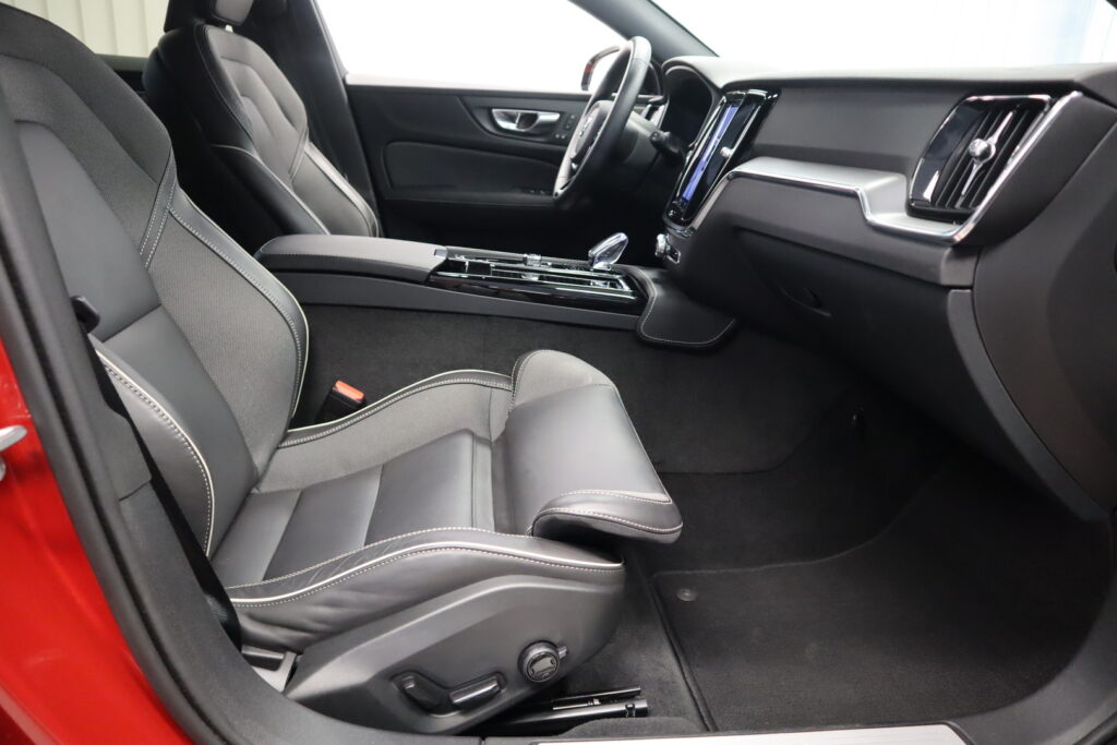 Volvo V60, image 10