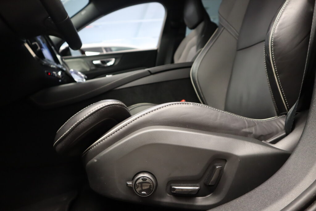 Volvo V60, image 11