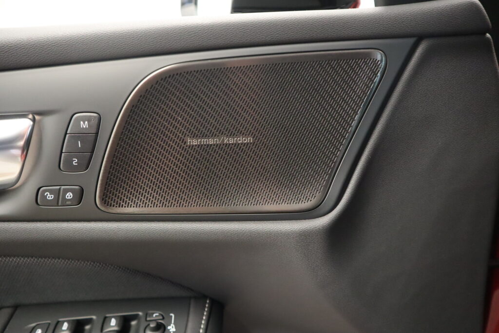 Volvo V60, image 12
