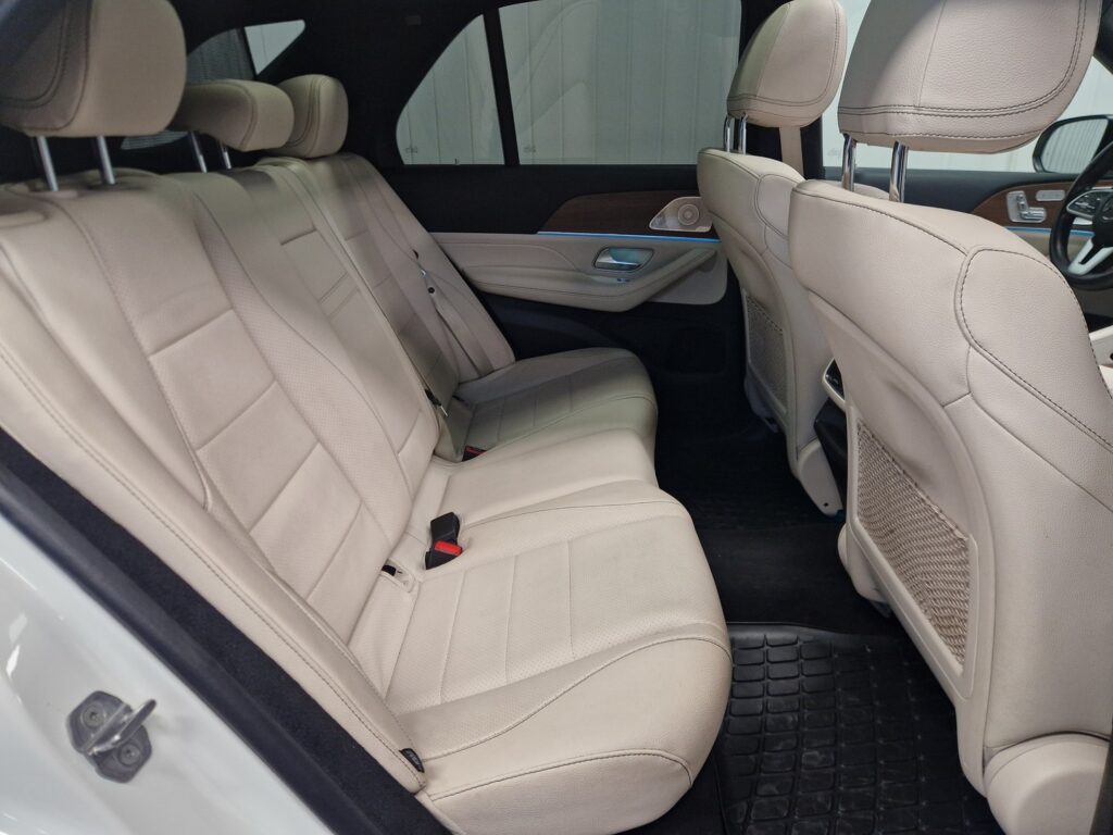 Mercedes-Benz GLE, image 11