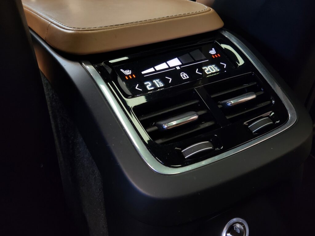 Volvo XC90, image 21