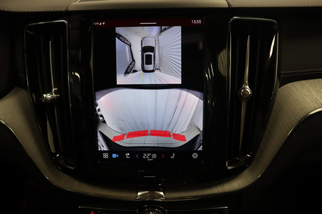 Volvo XC60, image 12