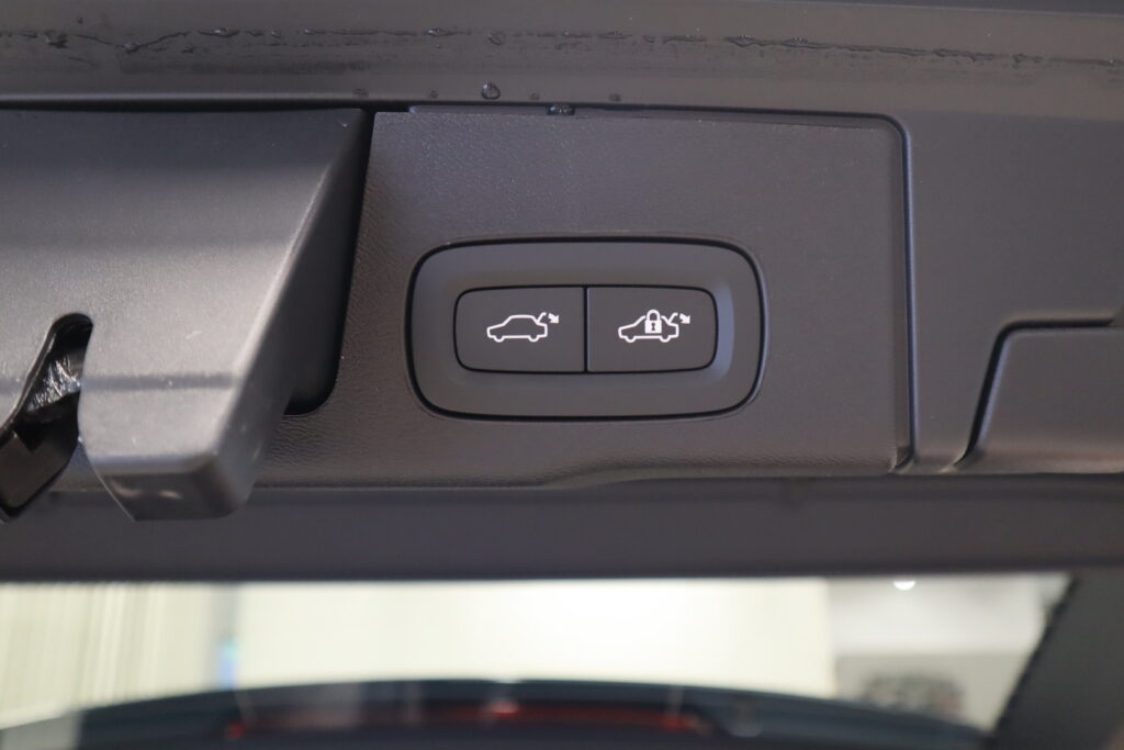 Volvo XC60, image 17