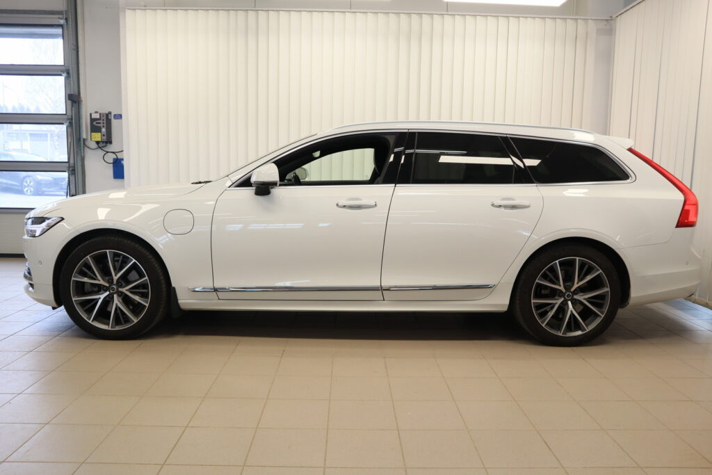 Volvo V90, image 2