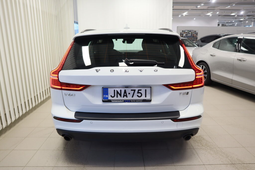 Volvo V60, image 6