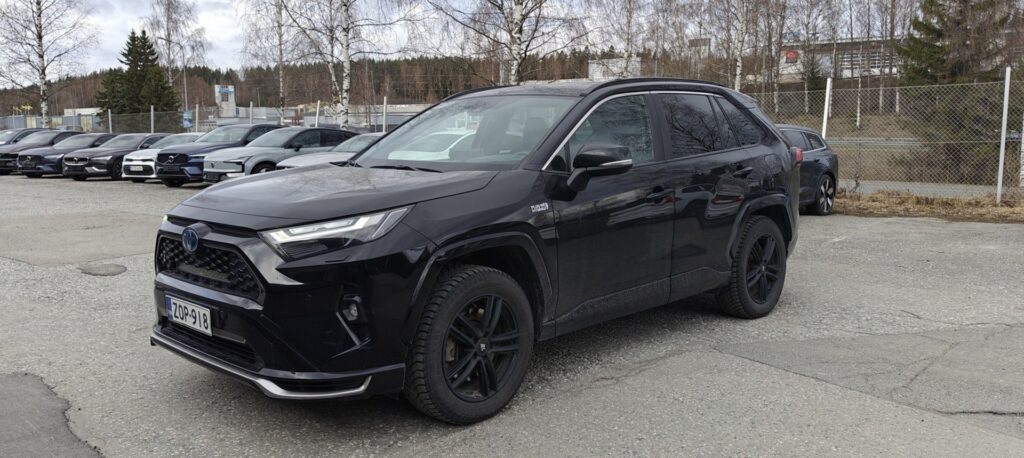 Toyota RAV4 Plug-in, image 1