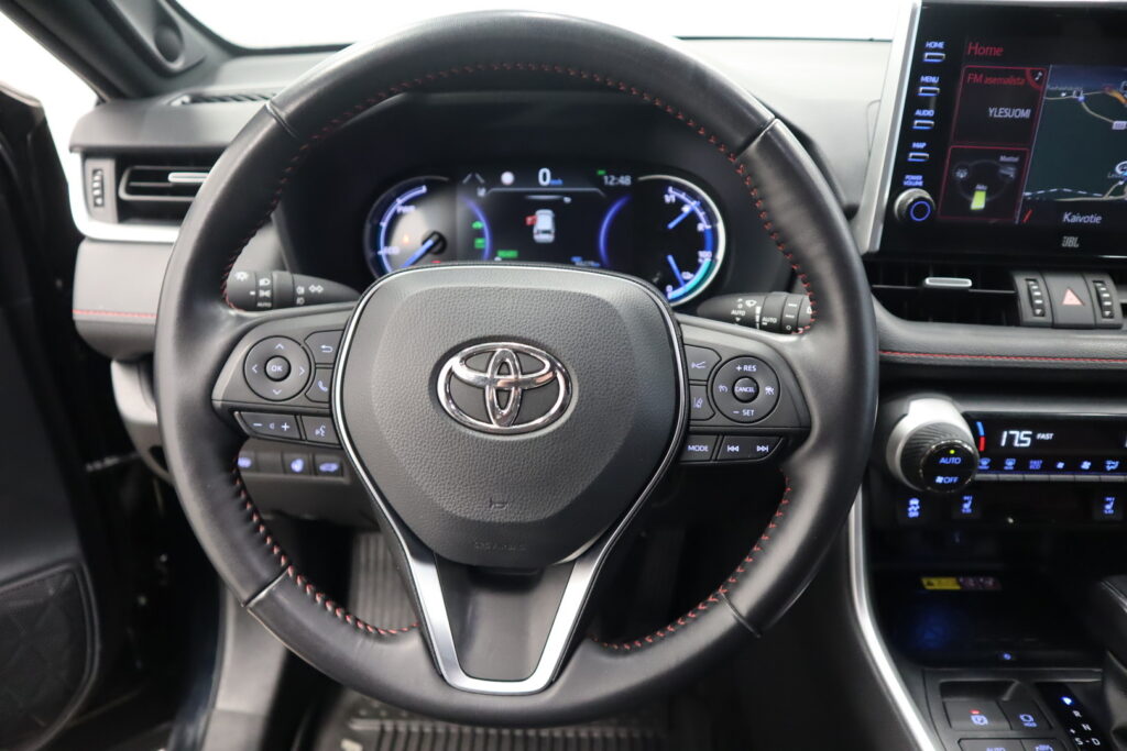 Toyota RAV4 Plug-in, image 11