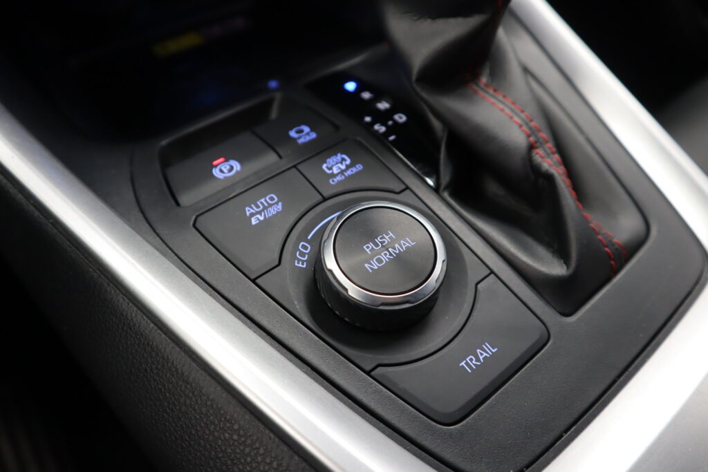 Toyota RAV4 Plug-in, image 14